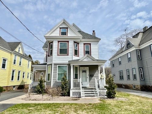521 Main St, Oneida, NY, 13421-2423 | Card Image