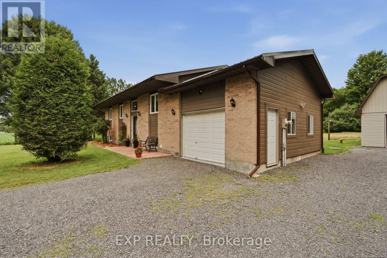 Residential in Clarence-Rockland 3