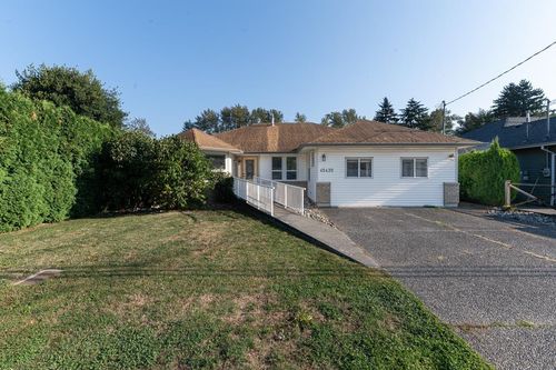 45435 Wells Road, Chilliwack, BC, V2R1H3 | Card Image