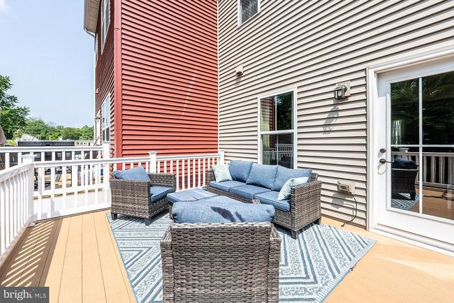 10793 Hinton Way, Townhouse with 3 bedrooms, 4 bathrooms and null parking in MANASSAS VA | Image 31