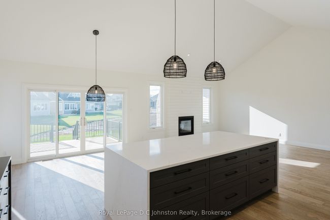 546 Algonquin Trail, House other with 2 bedrooms, 2 bathrooms and 4 parking in Grey ON | Image 23