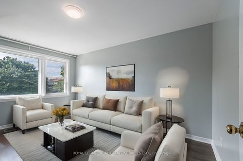 main-144 Lake Cres, Etobicoke, ON, M8V1W1 | Card Image