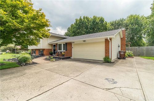 3041 Lantz Rd, Beavercreek, OH, 45432-2515 | Card Image
