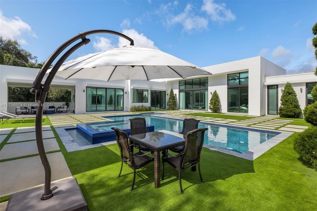 6830 Sw 104 Th St, House other with 7 bedrooms, 8 bathrooms and null parking in Pinecrest FL | Image 40