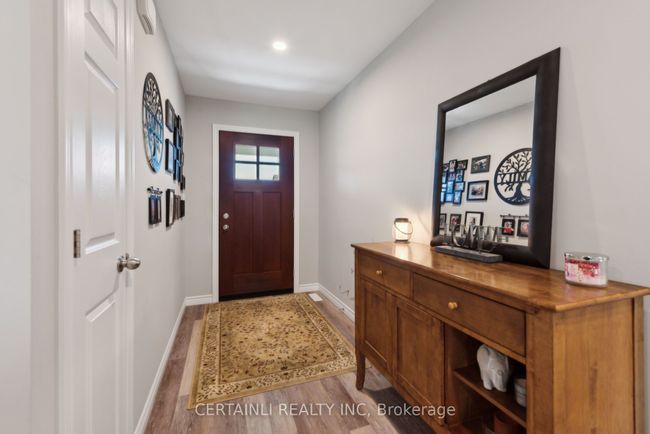 8924 Morris St, House other with 3 bedrooms, 3 bathrooms and 6 parking in Iona Station ON | Image 5