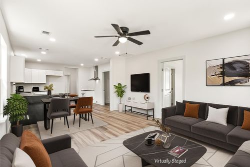 1127 W Morgan St, Denison, TX, 75020-4309 | Card Image