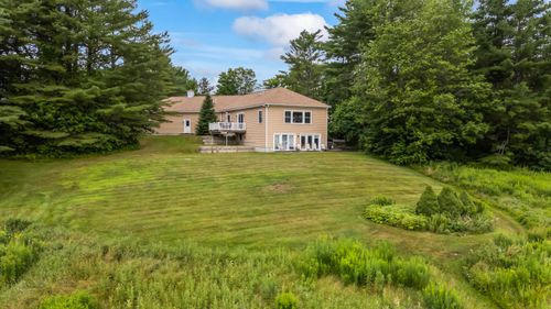 211 Augusta Road, Topsham, ME, 04086 | Card Image
