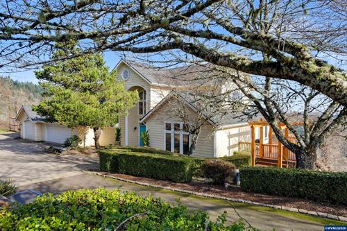 6455 Nw Sisters Pl, Corvallis, OR, 97330-9243 | Card Image