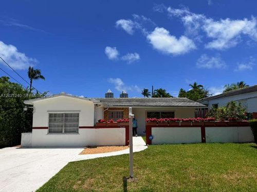 5127 Alton Rd, Miami Beach, FL, 33140-2002 | Card Image
