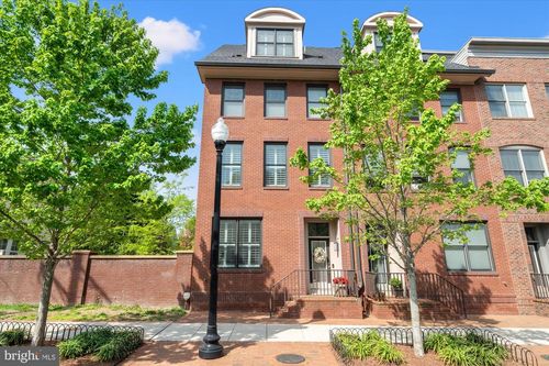 1108 S Edgewood St, Arlington, VA, 22204-4888 | Card Image