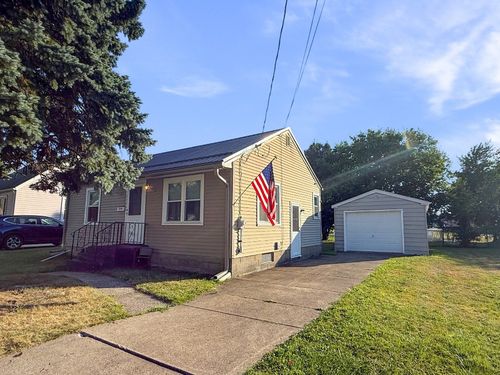 2304 Harrison St, Erie, PA, 16510-1508 | Card Image