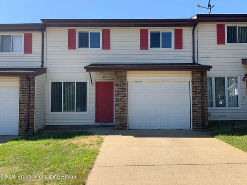 1063 17th Ave W, Dickinson, ND, 58601-3606 | Card Image