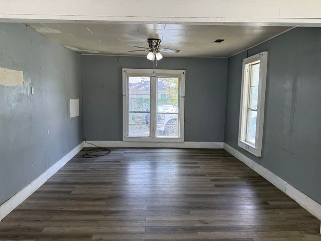 407 S Main St, House other with 2 bedrooms, 3 bathrooms and null parking in Burnet TX | Image 24