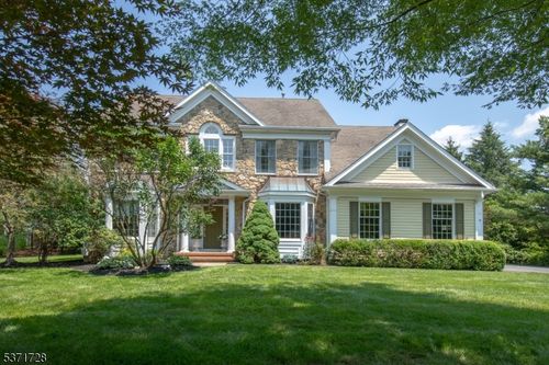 4 Dogwood Ct, Bernardsville, NJ, 07924-2809 | Card Image