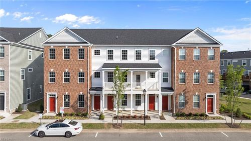 808 Riverfall Ave, Hampton, VA, 23666-4409 | Card Image