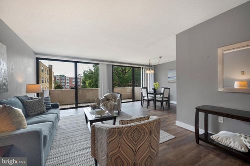 apt-107-4141 N Henderson Rd, ARLINGTON, VA, 22203-2413 | Card Image