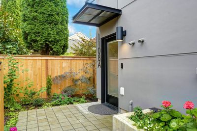 A - 1108 33rd Avenue, Townhouse with 2 bedrooms, 2 bathrooms and null parking in Seattle WA | Image 1