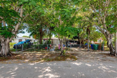 229-230 Nw 48th Court, Miami, FL, 33126 | Card Image