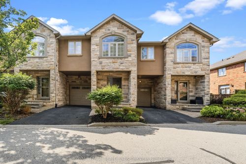 24-2282 Orchard Rd, Burlington, ON, L7L0B5 | Card Image