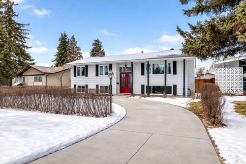 9723 Fairmount Dr Se, Calgary, AB, T2J0R9 | Card Image