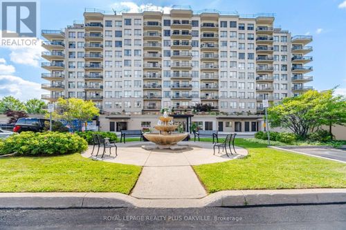 601-1998 Ironstone Drive, Burlington (Uptown), ON, L7L7P7 | Card Image