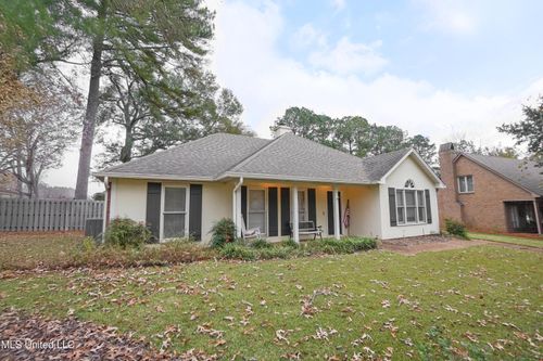 325 Mockingbird Ln, Madison, MS, 39110-9560 | Card Image