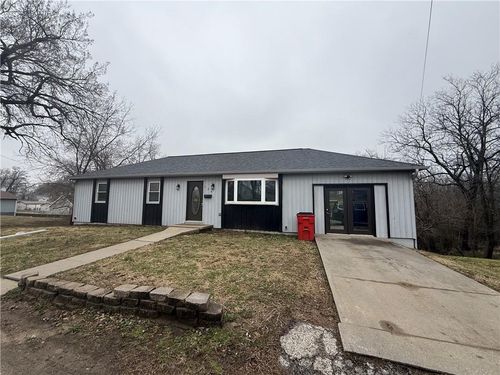 124 N 23rd St, Lexington, MO, 64067-1806 | Card Image