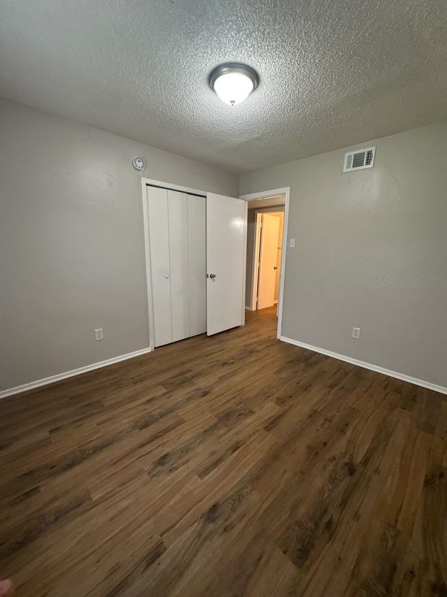 1014 Tulip Trl, House other with 3 bedrooms, 2 bathrooms and null parking in Mesquite TX | Image 17
