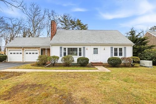 25 Coleridge Dr, Falmouth, MA, 02540-2929 | Card Image
