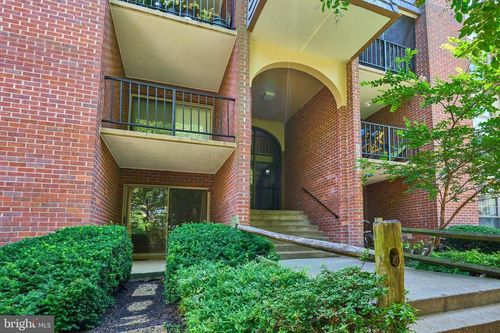 apt-11-8302 Tobin Rd, ANNANDALE, VA, 22003-6821 | Card Image