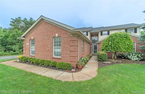 1478 Courtney Ct, Hartland, MI, 48353-3464 | Card Image