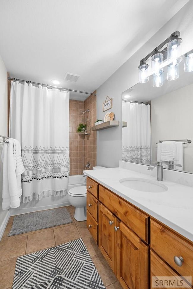 3902 E 154 N, House other with 5 bedrooms, 4 bathrooms and 7 parking in Rigby ID | Image 60