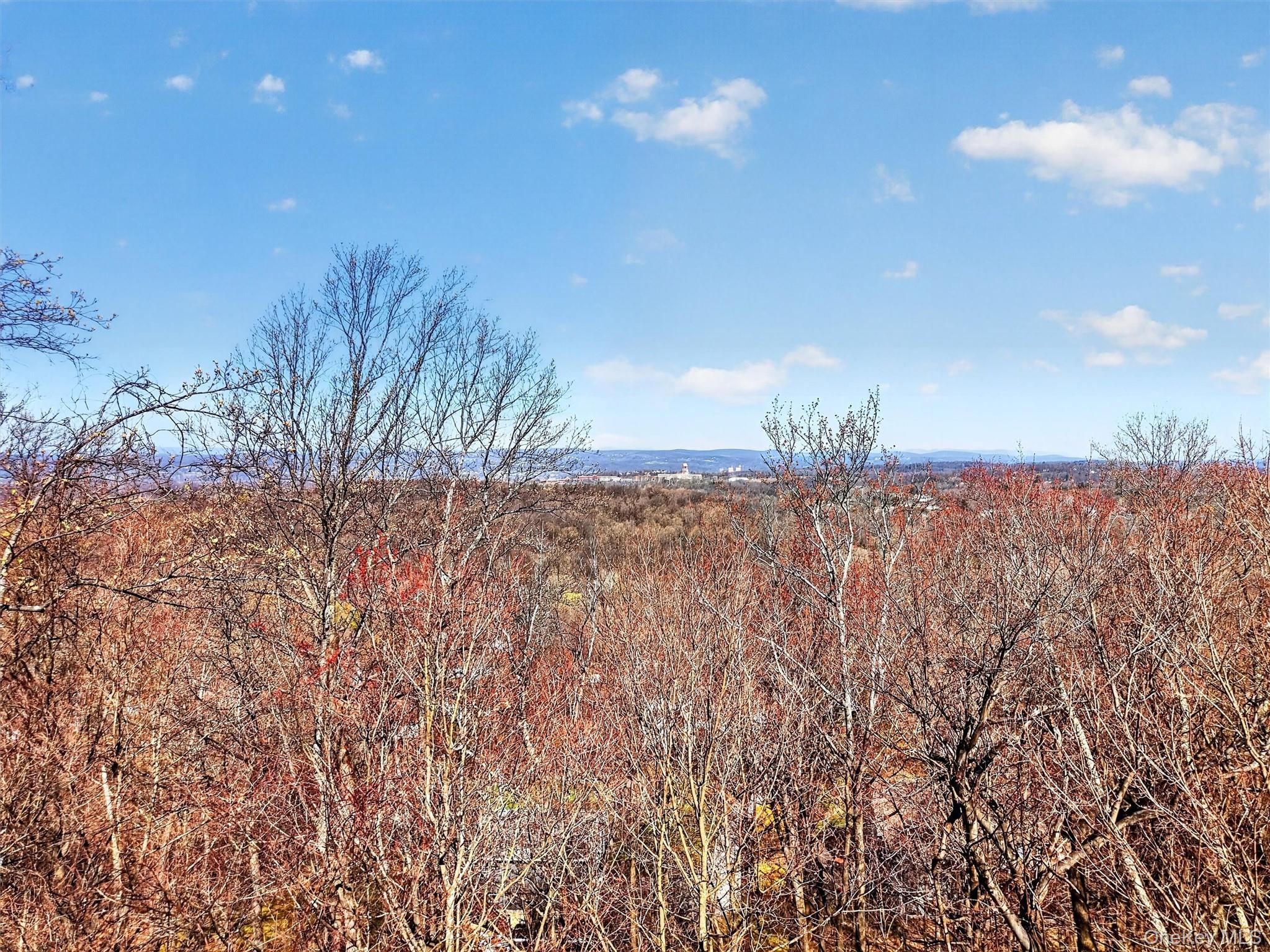Land in Beacon 3