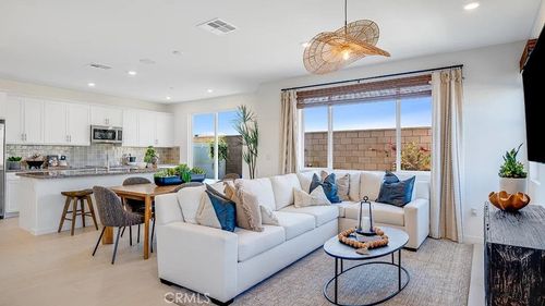 3174 Silo Paseo, Ontario, CA, 91758 | Card Image