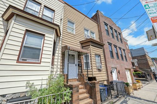 241 Cambridge Ave, Jersey City, NJ, 07307-1905 | Card Image