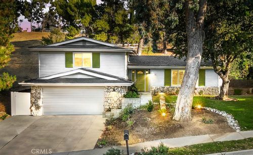 19238 Abdale St, Newhall, CA, 91321-2129 | Card Image