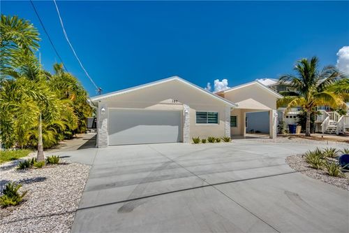 107 Albatross St, FORT MYERS BEACH, FL, 33931-4501 | Card Image