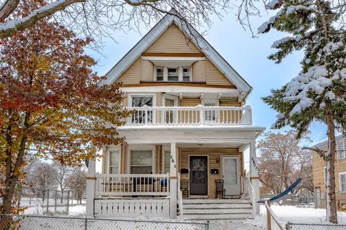 2405 N 33rd St, Milwaukee, WI, 53210-3129 | Card Image