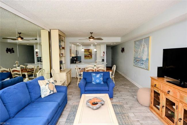 3C - 2113 Atlantic Ave, House attached with 2 bedrooms, 3 bathrooms and null parking in Virginia Beach VA | Image 8