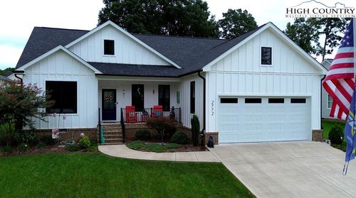 2772 Emperor St, Claremont, NC, 28610-7435 | Card Image