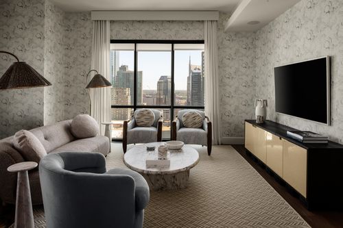 12-930 Commerce St, Nashville, TN, 37203-7272 | Card Image