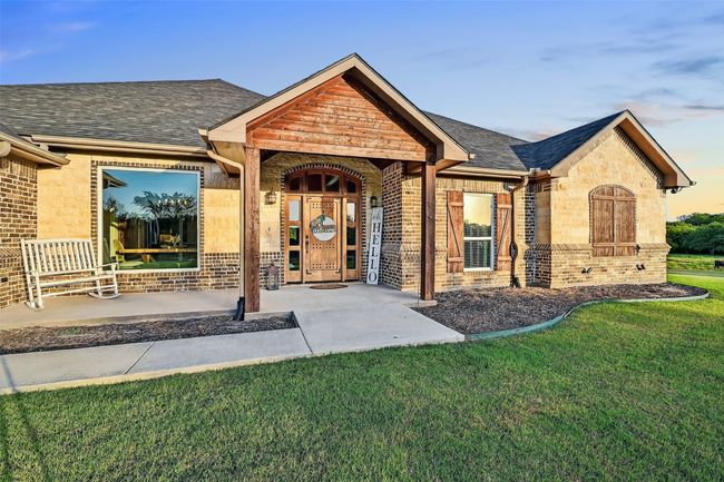 2340 Wright Rd, House other with 4 bedrooms, 2 bathrooms and null parking in Sherman TX | Image 6