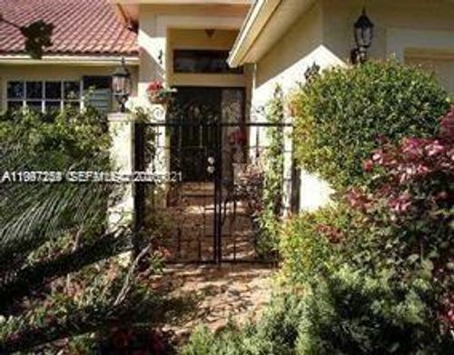 130 E Lee Rd, Delray Beach, FL, 33445-3289 | Card Image