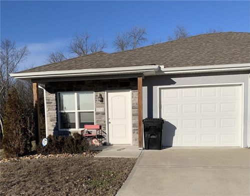 914 Riffle Dr, Pleasant Hill, MO, 64080-1789 | Card Image