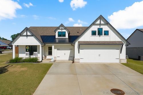 14315 Harvard Pl, Bixby, OK, 74008-7625 | Card Image