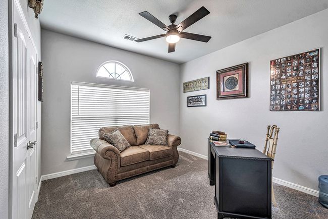 6917 Mcpherson Ln, House other with 4 bedrooms, 2 bathrooms and 2 parking in Midland TX | Image 25