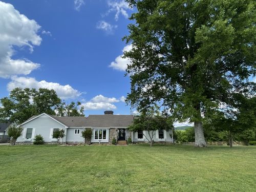 1610 Stop 30 Rd, Hendersonville, TN, 37075-8821 | Card Image