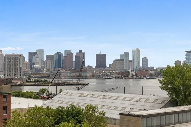 APT-509 - 301 Border St, Condo with 2 bedrooms, 2 bathrooms and 1 parking in Boston MA | Image 9