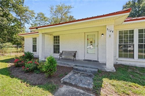 5124 Oak Crest Dr, Wilmer, AL, 36587-8943 | Card Image