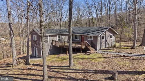 110 Tall Pine Ln, GERRARDSTOWN, WV, 25420-3143 | Card Image